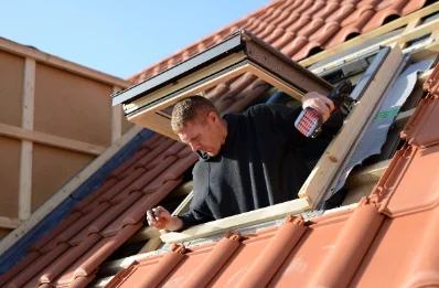 Pose de fenêtres de toit Velux à Izeste